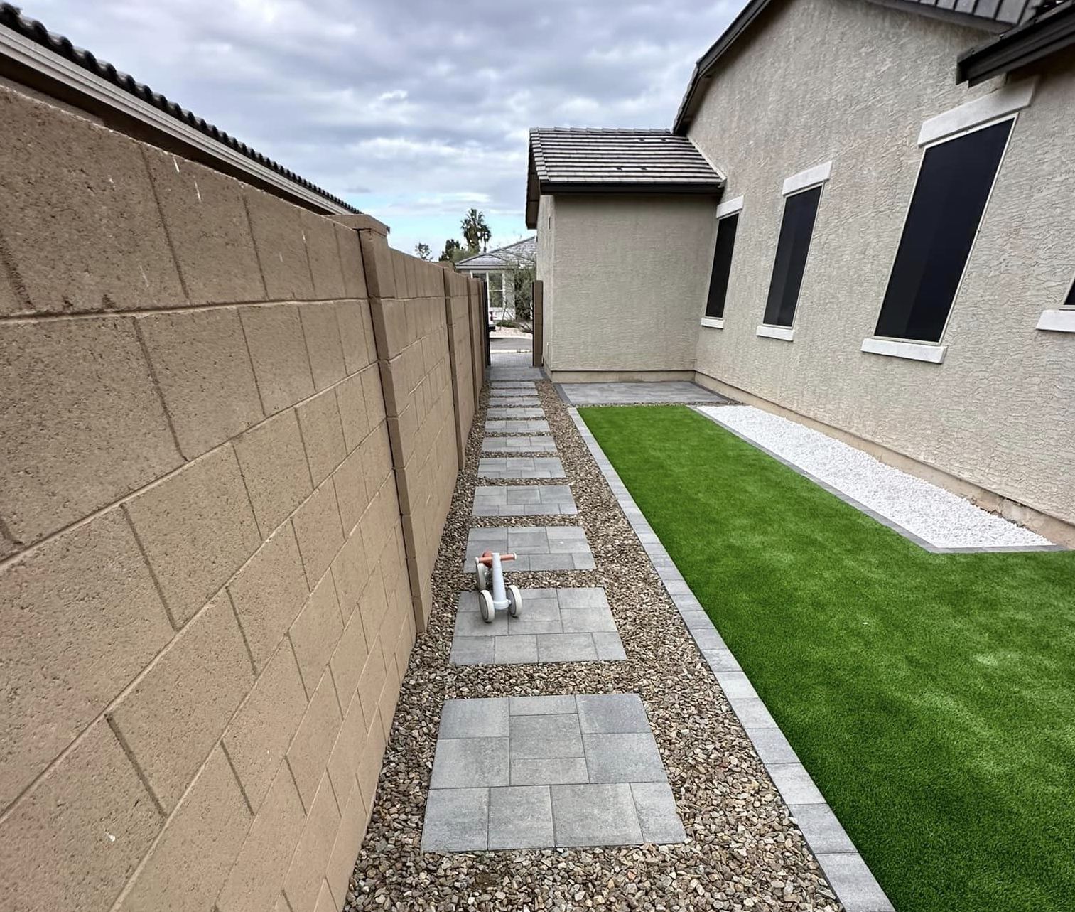 Custom Accessible Paver Designs for Your Phoenix Backyard