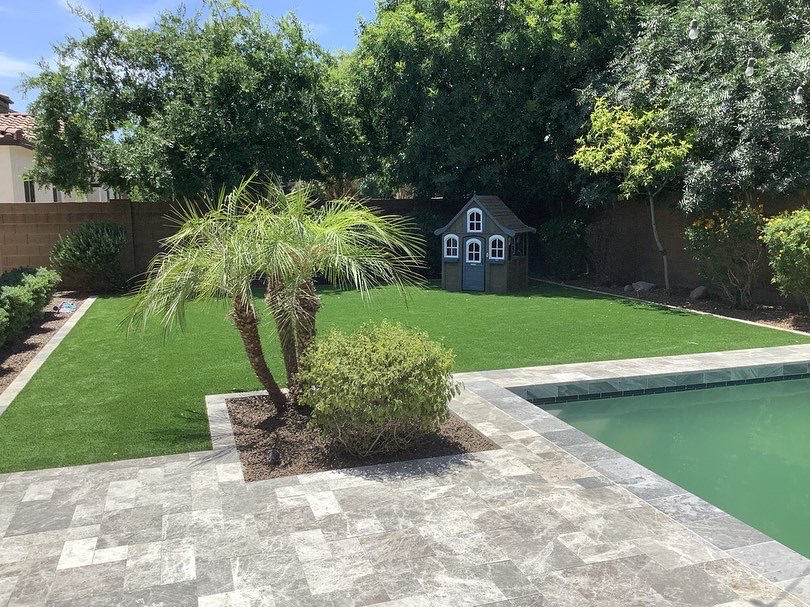 Fall Planter Ideas to Pair with Artificial Turf for a Gorgeous Desert Yard